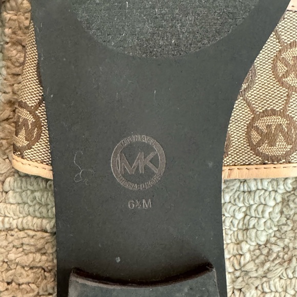 🤎💄MICHAEL KORS Slide On Flats - Picture 5 of 9